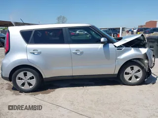 2016 Kia Soul with VIN KNDJN2A27G7844393, listed as a IAAI auction lot 41977051 with 91,380 mi miles. Bid and sale history available at carsss.com. Image 13.