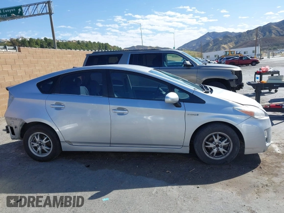 2011 Toyota Prius I z VIN JTDKN3DUXB0274219, wystawiony jako IAAI lot #41691226 z przebiegiem 189 811 mil mil oraz . Historia ofert i sprzedaży dostępna na DreamBid. Obrazek 14.