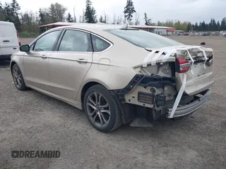 2019 Ford Fusion SEL with VIN 3FA6P0CD8KR256321, listed as a IAAI auction lot 41999502 with 67,500 mi miles. Bid and sale history available at carsss.com. Image 3.
