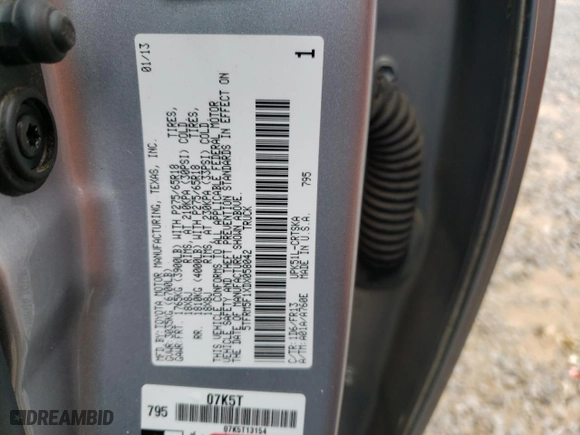 2013 Toyota Tundra 2WD Truck with VIN 5TFRM5F1XDX058042, listed as a Copart auction lot 88133635 with NaN miles and Salvage Title. Bid and sale history available at carsss.com. Image 14.