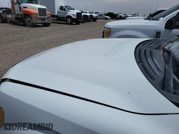 2011 Ford F-150 XL with VIN 1FTFX1EF5BKD92926, listed as a IAAI auction lot 42186802 with 250,860 mi miles. Bid and sale history available at carsss.com. Image 1.