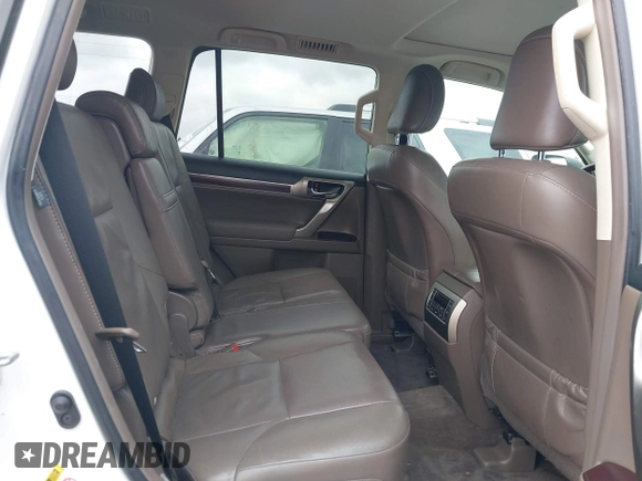 2014 Lexus GX 460 z VIN JTJBM7FX9E5075068, wystawiony jako IAAI lot #42174266 z przebiegiem 117 374 mil mil oraz . Historia ofert i sprzedaży dostępna na DreamBid. Obrazek 8.