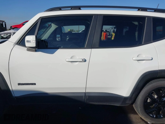 2018 Jeep Renegade Altitude z VIN ZACCJABB5JPH39312, wystawiony jako IAAI lot #41299852 z przebiegiem 81 019 mil mil oraz . Historia ofert i sprzedaży dostępna na DreamBid. Obrazek 14.