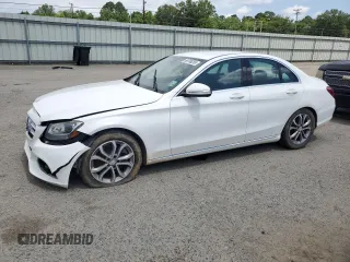 2015 Mercedes-Benz C 300 z VIN 55SWF4JB9FU091049, wystawiony jako Copart lot #59786205 z przebiegiem 142 016 mil mil oraz Szkoda całkowita • Salvage title. Historia ofert i sprzedaży dostępna na DreamBid. Obrazek 1.