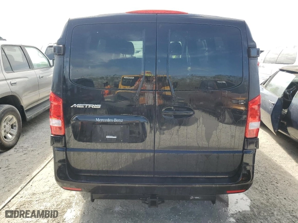 2019 Mercedes-Benz Metris Passenger Van with VIN WD4PG2EE7K3519967, listed as a Copart auction lot 72952284 with NaN miles and Non Repairable. Bid and sale history available at carsss.com. Image 6.
