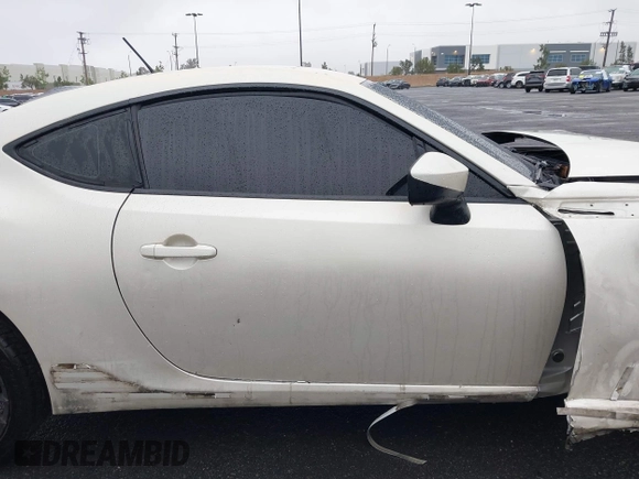 2013 Subaru BRZ Limited с VIN JF1ZCAC1XD1606548, выставлен на аукционе IAAI как лот 42153290 с пробегом 136 534 миль миль и . История ставок и продаж доступна на DreamBid. Изображение 13.