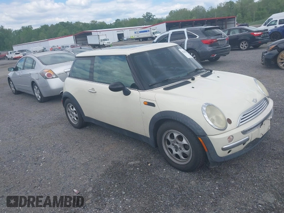 2004 MINI Hardtop z VIN WMWRC33424TC53596, wystawiony jako IAAI lot #42202887 z przebiegiem 237 482 mil mil oraz . Historia ofert i sprzedaży dostępna na DreamBid. Obrazek 1.
