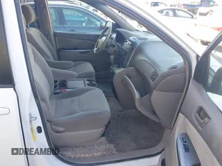 2007 Toyota Sienna CE with VIN 5TDZK23C07S011753, listed as a IAAI auction lot 42120691 with 225,602 mi miles. Bid and sale history available at carsss.com. Image 5.