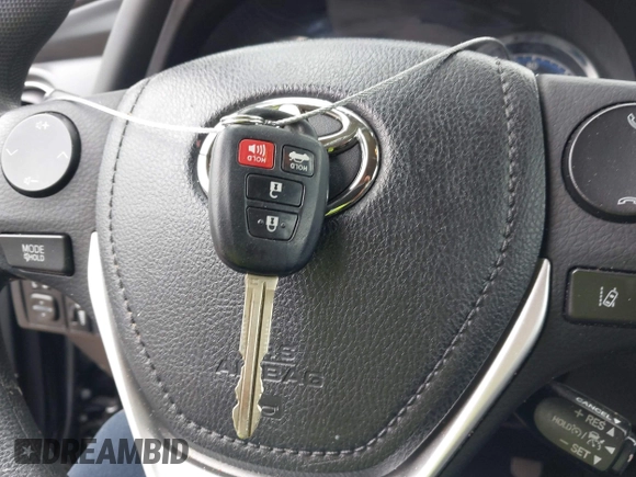 2018 Toyota Corolla L z VIN 2T1BURHE2JC080104, wystawiony jako IAAI lot #42354484 z przebiegiem 35 635 mil mil oraz . Historia ofert i sprzedaży dostępna na DreamBid. Obrazek 11.