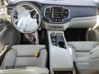 2021 Volvo XC90 Inscription Expression with VIN YV4BR00L9M1676419, listed as a Copart auction lot 46947514 with 56,090 mi miles. Bid and sale history available at carsss.com. Image 8.
