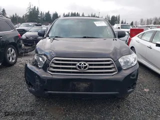 2010 Toyota Highlander with VIN 5TDBK3EH5AS005681, listed as a IAAI auction lot 41354951 with 151,298 mi miles. Bid and sale history available at carsss.com. Image 12.