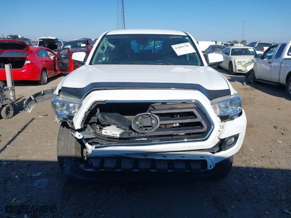 2020 Toyota Tacoma 2WD SR5 with VIN 5TFAZ5CN1LX094013, listed as a IAAI auction lot 41005706 with 40,694 mi miles. Bid and sale history available at carsss.com. Image 12.