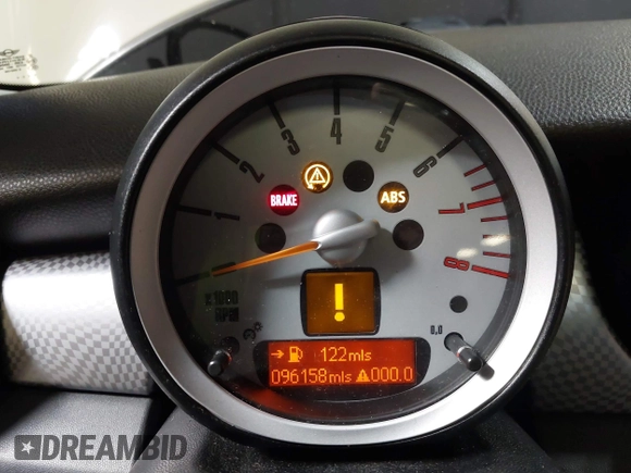 2010 MINI Hardtop S with VIN WMWMF7C5XATX41382, listed as a IAAI auction lot 40558359 with 96,158 mi miles and . Bid and sale history available at DreamBid. Image 15.