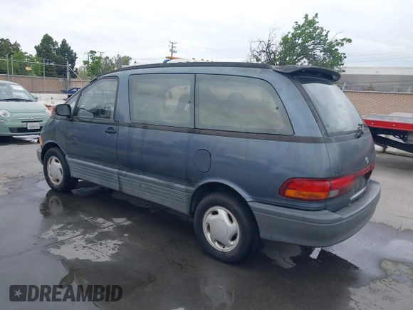 1991 Toyota Previa LE z VIN JT3AC12RXM1003215, wystawiony jako IAAI lot #42068000 z przebiegiem 127 150 mil mil oraz . Historia ofert i sprzedaży dostępna na DreamBid. Obrazek 3.