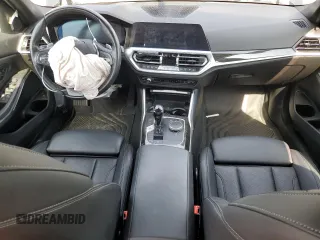 2022 BMW 3 Series 330i z VIN 3MW5R1J09N8C24653, wystawiony jako Copart lot #53022275 z przebiegiem Nie podano mil oraz Szkoda całkowita • Salvage title. Historia ofert i sprzedaży dostępna na DreamBid. Obrazek 8.