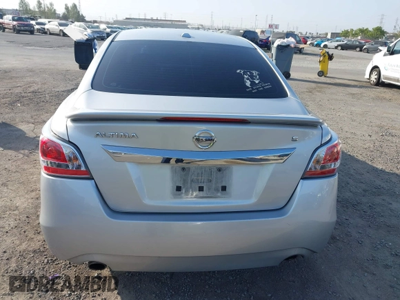 2015 Nissan Altima SL z VIN 1N4AL3AP1FC127345, wystawiony jako IAAI lot #42420834 z przebiegiem 134 391 mil mil oraz . Historia ofert i sprzedaży dostępna na DreamBid. Obrazek 16.