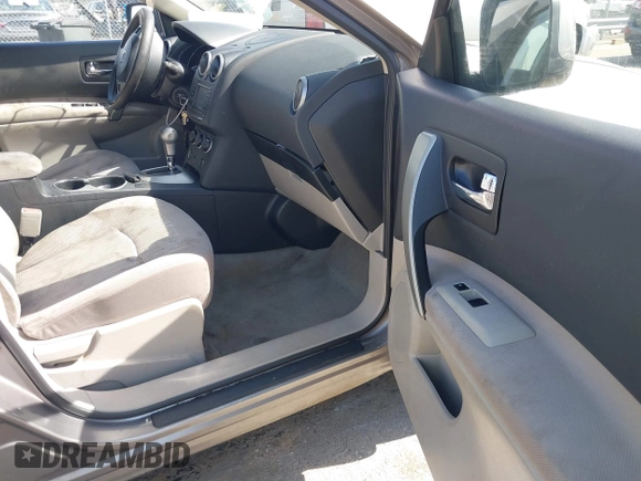 2012 Nissan Rogue SV with VIN JN8AS5MV2CW716874, listed as a IAAI auction lot 41820680 with 166,132 mi miles. Bid and sale history available at carsss.com. Image 5.