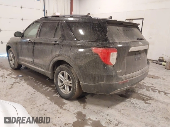 2021 Ford Explorer XLT with VIN 1FMSK8DH1MGB69650, listed as a IAAI auction lot 41651245 with 58,708 mi miles. Bid and sale history available at carsss.com. Image 3.