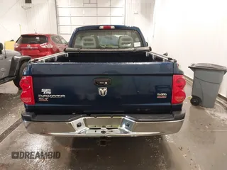 2005 Dodge Dakota SLT with VIN 1D7HW48N45S275932, listed as a IAAI auction lot 41763401 with 100,819 mi miles. Bid and sale history available at carsss.com. Image 17.