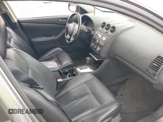 2008 Nissan Altima SL with VIN 1N4AL21E58N542331, listed as a IAAI auction lot 42202303 with 213,756 mi miles and . Bid and sale history available at DreamBid. Image 5.