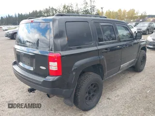 2011 Jeep Patriot Latitude with VIN 1J4NF1GBXBD122372, listed as a IAAI auction lot 40814309 with 179,523 mi miles and . Bid and sale history available at DreamBid. Image 4.