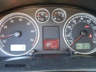 2004 Volkswagen Passat GLS z VIN WVWVD63B94E003336, wystawiony jako Copart lot #70246204 z przebiegiem 126 163 mil mil oraz Szkoda całkowita • Salvage title. Historia ofert i sprzedaży dostępna na DreamBid. Obrazek 9.