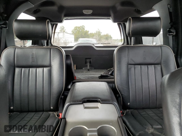 2006 Lincoln Navigator Luxury with VIN 5LMFU28596LJ14279, listed as a Copart auction lot 75733104 with 171,803 mi miles and Non Repairable. Bid and sale history available at carsss.com. Image 10.