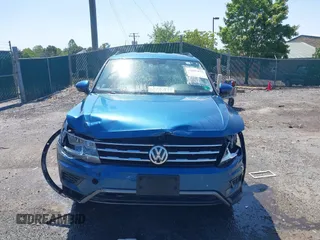 2018 Volkswagen Tiguan SEL with VIN 3VV2B7AX9JM143441, listed as a IAAI auction lot 42351115 with 160,646 mi miles and . Bid and sale history available at DreamBid. Image 12.