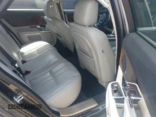 2013 Jaguar XJ with VIN SAJWA1C77D8V44610, listed as a IAAI auction lot 42150382 with Not Provided miles and . Bid and sale history available at DreamBid. Image 8.
