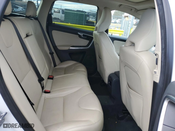 2016 Volvo XC60 T5 Platinum with VIN YV4612RM2G2854749, listed as a Copart auction lot 88266555 with 140,357 mi miles and Salvage Title. Bid and sale history available at carsss.com. Image 11.