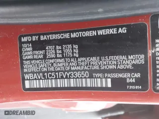 2015 BMW X1 xDrive28i with VIN WBAVL1C51FVY33650, listed as a IAAI auction lot 41400985 with 132,484 mi miles. Bid and sale history available at carsss.com. Image 9.