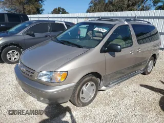 2002 Toyota Sienna LE with VIN 4T3ZF13C62U495093, listed as a Copart auction lot 73634214 with 61,290 mi miles and Salvage Title. Bid and sale history available at carsss.com. Image 1.
