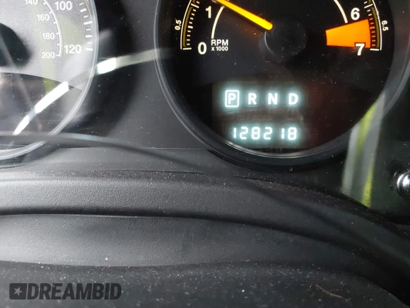 2014 Jeep Patriot Latitude with VIN 1C4NJRFB4ED720241, listed as a IAAI auction lot 40914199 with 128,218 mi miles. Bid and sale history available at carsss.com. Image 7.