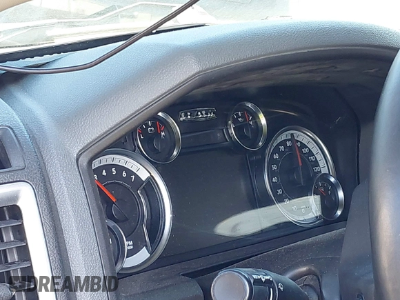 2018 Ram 1500 Big Horn with VIN 1C6RR7LT1JS332585, listed as a IAAI auction lot 42110348 with Not provided miles and . Bid and sale history available at DreamBid. Image 16.