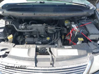 2004 Chrysler Town & Country Touring with VIN 2C4GP54L04R534395, listed as a IAAI auction lot 42182506 with 195,611 mi miles and . Bid and sale history available at DreamBid. Image 10.