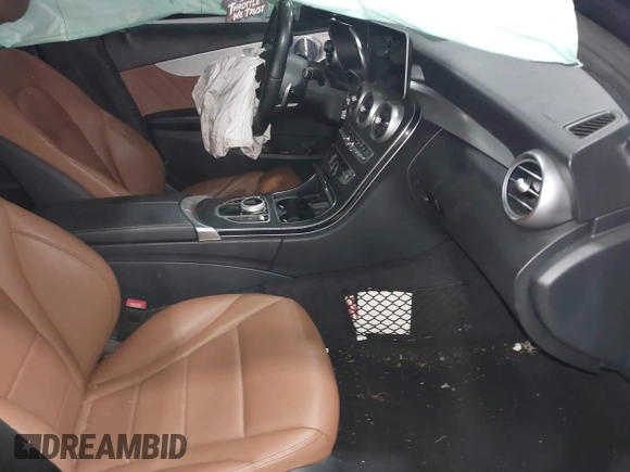 2020 Mercedes-Benz C 300 with VIN WDDWF8EB4LR563818, listed as a IAAI auction lot 41494813 with 72,552 mi miles and . Bid and sale history available at DreamBid. Image 5.