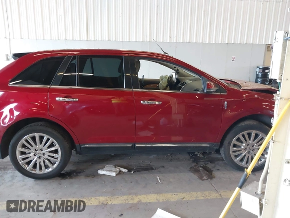 2013 Lincoln MKX with VIN 2LMDJ6JK2DBL05828, listed as a IAAI auction lot 41871126 with 97,094 mi miles. Bid and sale history available at carsss.com. Image 14.