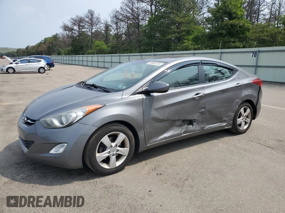 2013 Hyundai Elantra GLS с VIN 5NPDH4AE3DH259182, выставлен на аукционе Copart как лот 59868145 с пробегом 180 028 миль миль и Списание • Salvage title. История ставок и продаж доступна на DreamBid. Изображение 1.