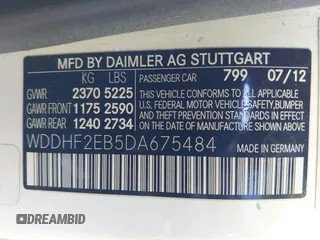 2013 Mercedes-Benz E-Class E 350 Luxury BlueTEC with VIN WDDHF2EB5DA675484, listed as a IAAI auction lot 41522495 with 99,618 mi miles. Bid and sale history available at carsss.com. Image 9.