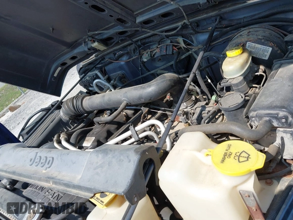 2001 Jeep Wrangler Sport z VIN 1J4FA49S11P322636, wystawiony jako IAAI lot #42409917 z przebiegiem 88 675 mil mil oraz . Historia ofert i sprzedaży dostępna na DreamBid. Obrazek 10.