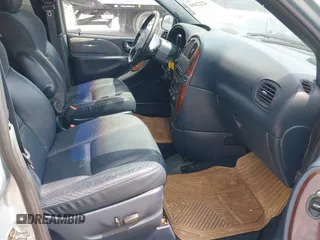 2002 Chrysler Town & Country Limited with VIN 2C8GP64L52R609030, listed as a IAAI auction lot 42222410 with 117,613 mi miles and . Bid and sale history available at DreamBid. Image 5.