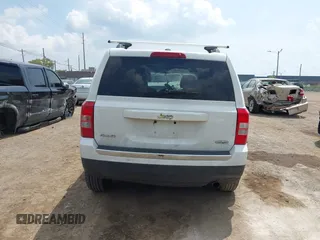 2016 Jeep Patriot Latitude with VIN 1C4NJRFB5GD674048, listed as a IAAI auction lot 42502023 with 128,127 mi miles and . Bid and sale history available at DreamBid. Image 16.