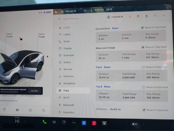 2024 Tesla Model Y Long Range with VIN 7SAYGDEE7RF169301, listed as a IAAI auction lot 41480427 with 10,412 mi miles. Bid and sale history available at carsss.com. Image 7.
