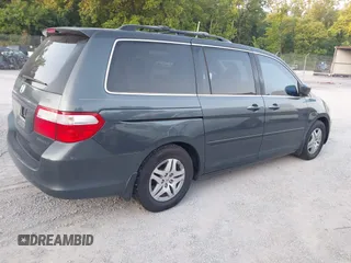 2005 Honda Odyssey EX-L with VIN 5FNRL38605B406281, listed as a IAAI auction lot 42582488 with 185,862 mi miles and . Bid and sale history available at DreamBid. Image 4.