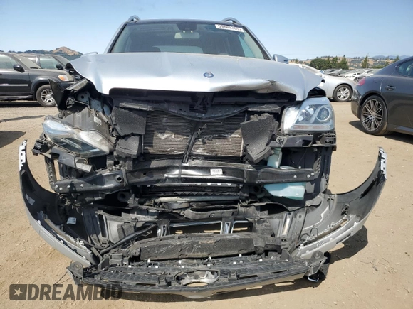 2014 Mercedes-Benz GL 450 z VIN 4JGDF7CE1EA354378, wystawiony jako Copart lot #59889305 z przebiegiem 79 821 mil mil oraz Szkoda całkowita • Salvage title. Historia ofert i sprzedaży dostępna na DreamBid. Obrazek 5.