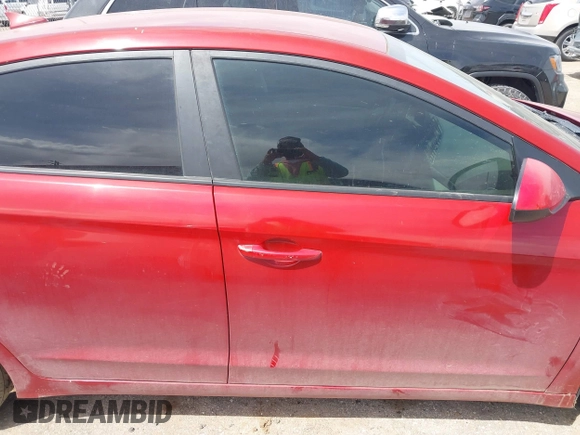 2017 Hyundai Elantra SE z VIN KMHD74LF0HU161274, wystawiony jako IAAI lot #42055836 z przebiegiem 162 765 mil mil oraz . Historia ofert i sprzedaży dostępna na DreamBid. Obrazek 14.