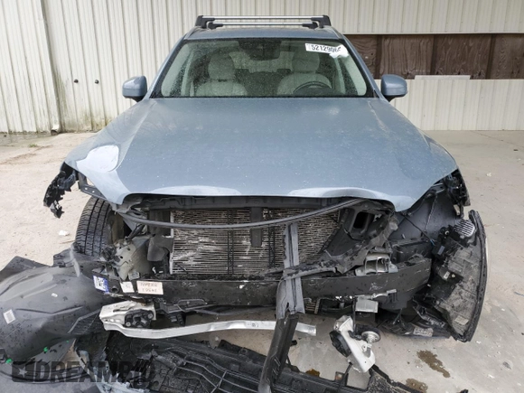 2020 Volvo XC90 Momentum with VIN YV4102CK8L1606249, listed as a Copart auction lot 52129065 with 83,256 mi miles and Salvage Title. Bid and sale history available at DreamBid. Image 5.