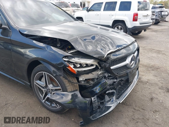 2020 Mercedes-Benz C 300 с VIN WDDWF8EB0LR536129, выставлен на аукционе IAAI как лот 41969624 с пробегом 61 531 миль миль и . История ставок и продаж доступна на DreamBid. Изображение 6.
