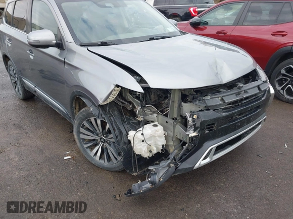 2020 Mitsubishi Outlander ES z VIN JA4AZ3A34LZ021352, wystawiony jako IAAI lot #41853465 z przebiegiem 92 412 mil mil oraz . Historia ofert i sprzedaży dostępna na DreamBid. Obrazek 6.
