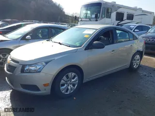 2014 Chevrolet Cruze LS with VIN 1G1PB5SG1E7343312, listed as a IAAI auction lot 40888980 with 80,251 mi miles. Bid and sale history available at carsss.com. Image 2.